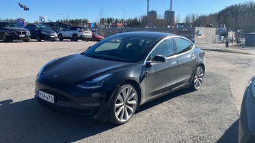 Tesla Model 3 vaihtoauto