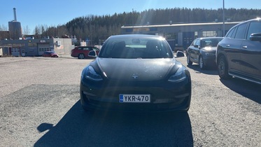 Tesla Model 3 vaihtoauto