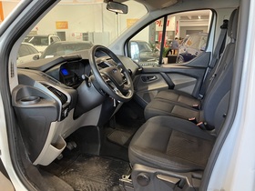 Ford Tourneo Custom vaihtoauto