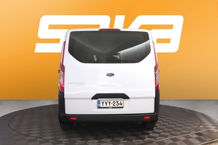 Ford Tourneo Custom vaihtoauto