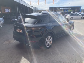 Porsche Cayenne vaihtoauto