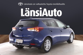 Toyota Auris vaihtoauto