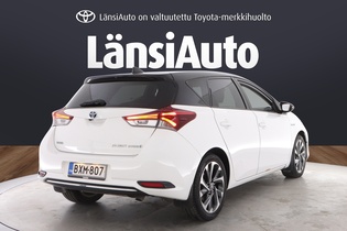 Toyota Auris vaihtoauto