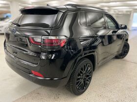 Jeep Compass vaihtoauto