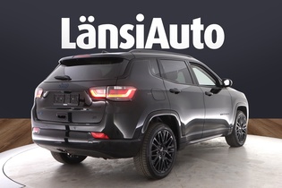 Jeep Compass vaihtoauto