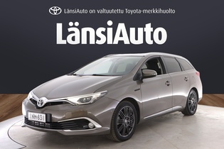 Toyota Auris vaihtoauto