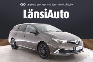Toyota Auris vaihtoauto