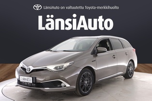 Toyota Auris vaihtoauto