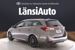 Toyota Auris vaihtoauto