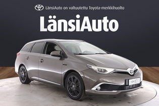 Toyota Auris vaihtoauto