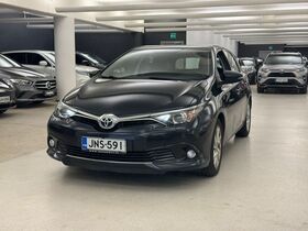 Toyota Auris vaihtoauto