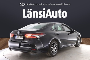 Toyota Camry vaihtoauto