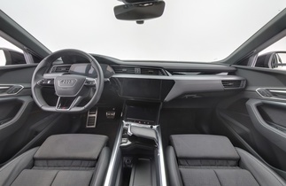 Audi Q8 e-tron vaihtoauto