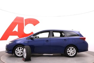 Toyota Auris vaihtoauto