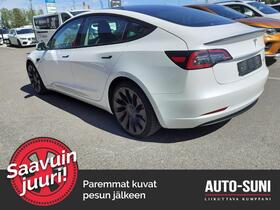 Tesla Model 3 vaihtoauto