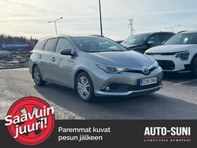 Toyota Auris vaihtoauto