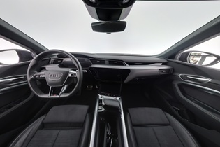 Audi Q8 e-tron vaihtoauto