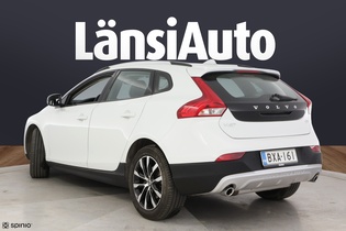 Volvo V40 Cross Country vaihtoauto