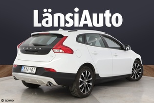 Volvo V40 Cross Country vaihtoauto