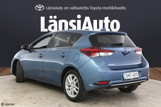 Toyota Auris vaihtoauto