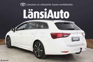 Toyota Avensis vaihtoauto