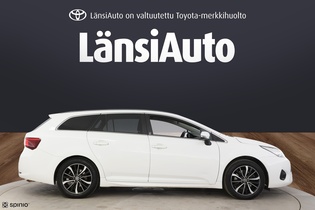 Toyota Avensis vaihtoauto