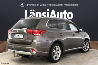 Mitsubishi Outlander PHEV vaihtoauto
