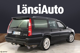 Volvo V70 vaihtoauto