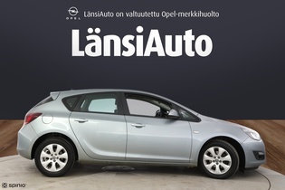 Opel Astra vaihtoauto