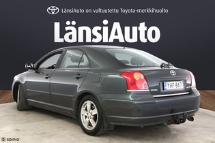Toyota Avensis vaihtoauto