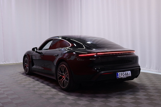 Porsche Taycan vaihtoauto