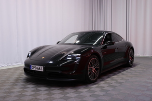 Porsche Taycan vaihtoauto