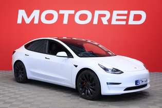 Tesla Model 3 vaihtoauto
