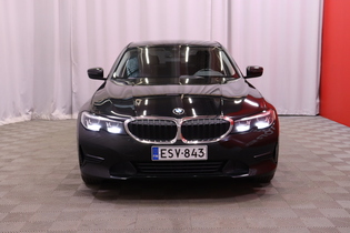 BMW 320 vaihtoauto