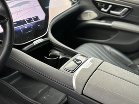 Mercedes-Benz EQS vaihtoauto