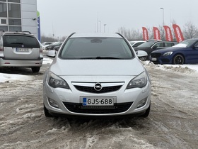 Opel Astra vaihtoauto