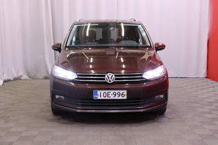 Volkswagen Touran vaihtoauto