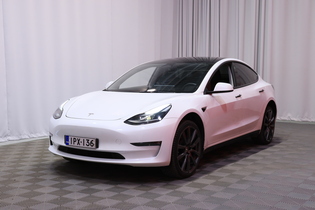 Tesla Model 3 vaihtoauto