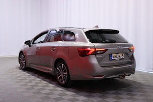 Toyota Avensis vaihtoauto