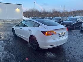 Tesla Model 3 vaihtoauto