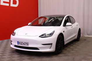 Tesla Model 3 vaihtoauto