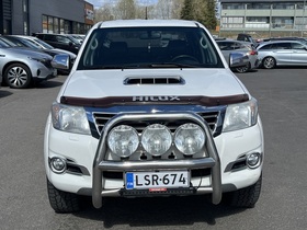Toyota Hilux vaihtoauto