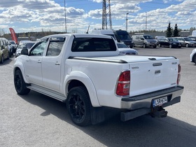 Toyota Hilux vaihtoauto