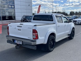 Toyota Hilux vaihtoauto