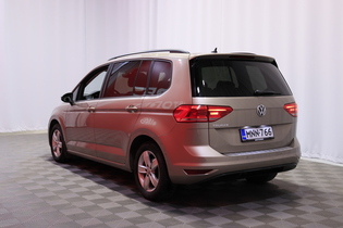 Volkswagen Touran vaihtoauto