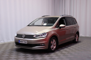 Volkswagen Touran vaihtoauto