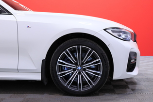 BMW 330 vaihtoauto