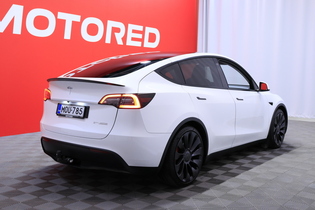 Tesla Model Y vaihtoauto