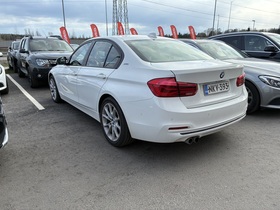 BMW 330 vaihtoauto