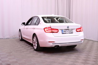 BMW 330 vaihtoauto